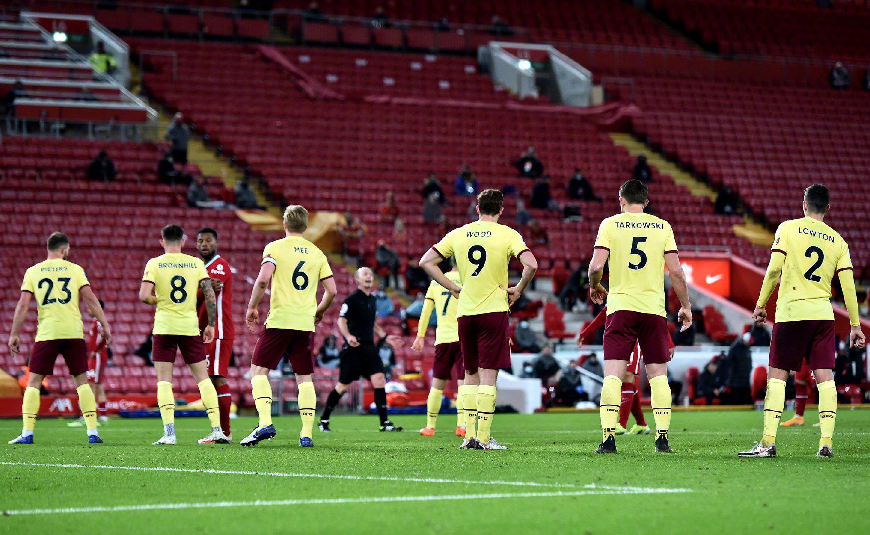 并且在失误 并且在失误