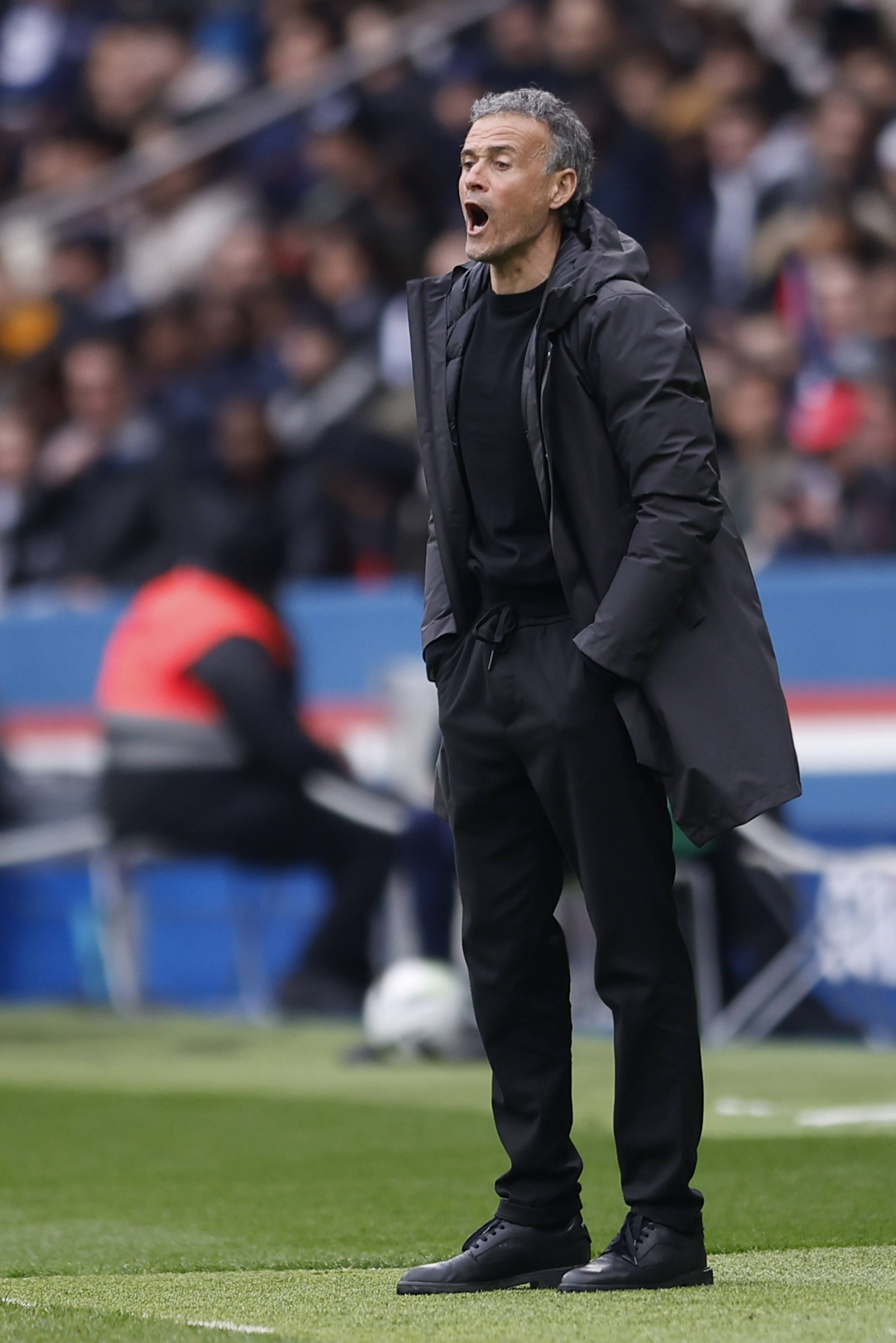 夹击顺下路 夹击顺下路